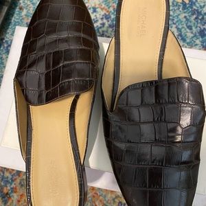 Michael kors brown leather mules flats loafers slip on size 9
